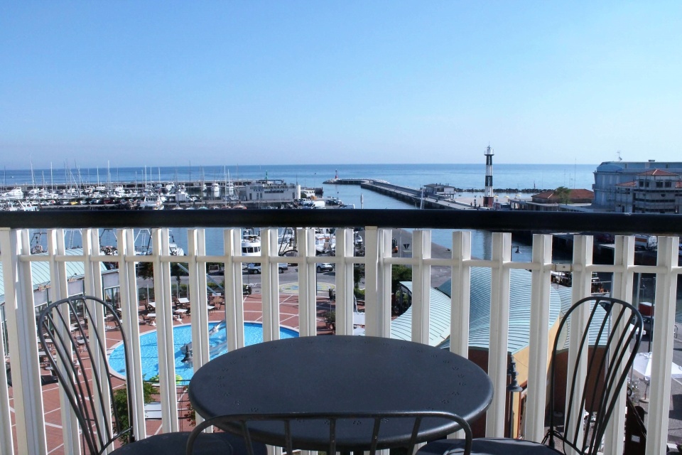 Monolocale fronte mare